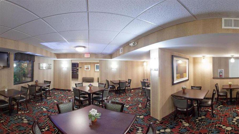 Holiday Inn Express Fairfax-Arlington Boulevard By Ihg Dış mekan fotoğraf