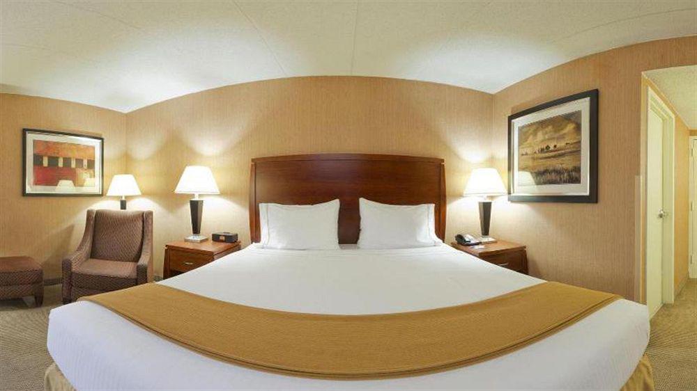 Holiday Inn Express Fairfax-Arlington Boulevard By Ihg Dış mekan fotoğraf