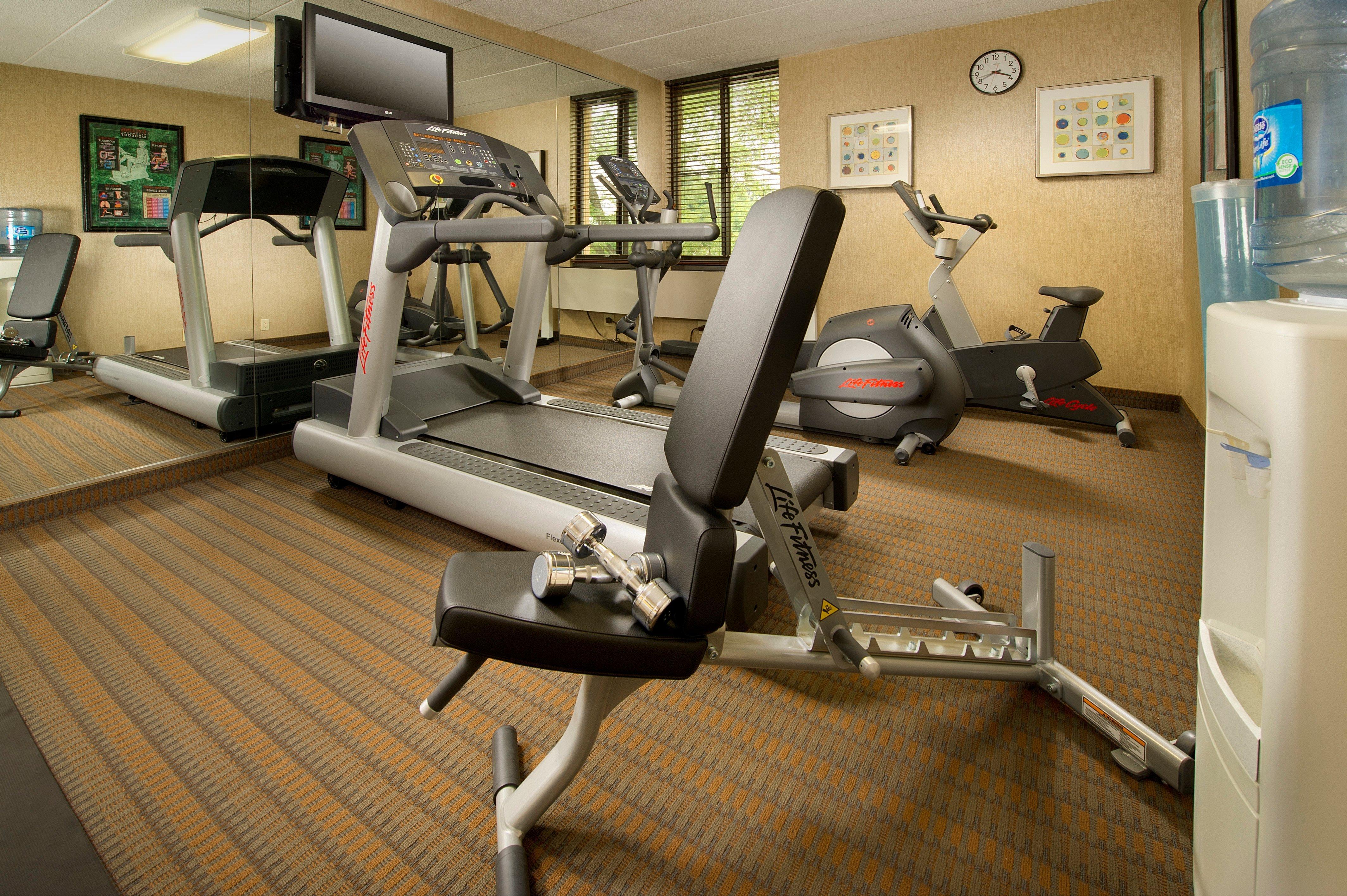 Holiday Inn Express Fairfax-Arlington Boulevard By Ihg Dış mekan fotoğraf