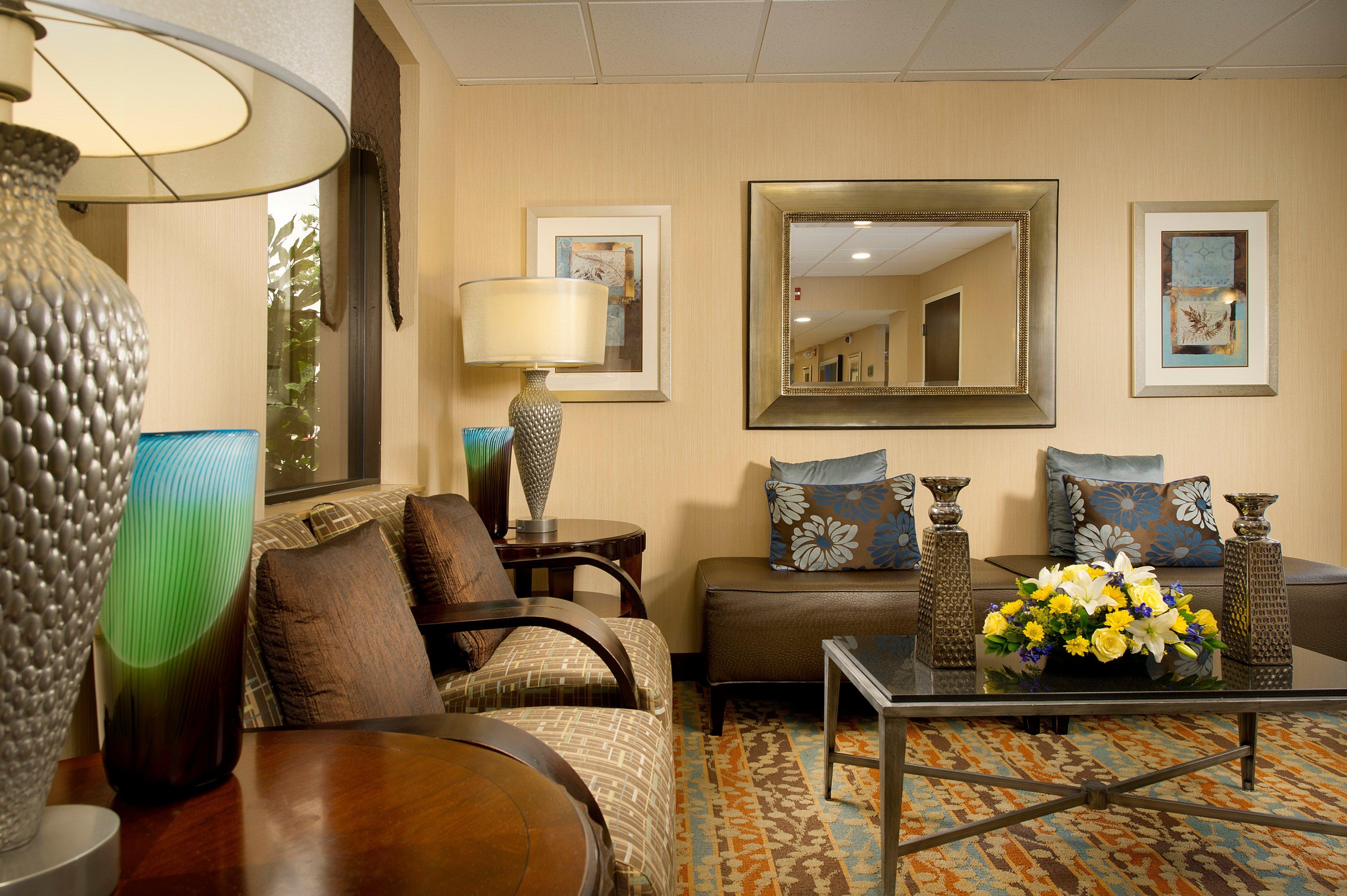 Holiday Inn Express Fairfax-Arlington Boulevard By Ihg Dış mekan fotoğraf